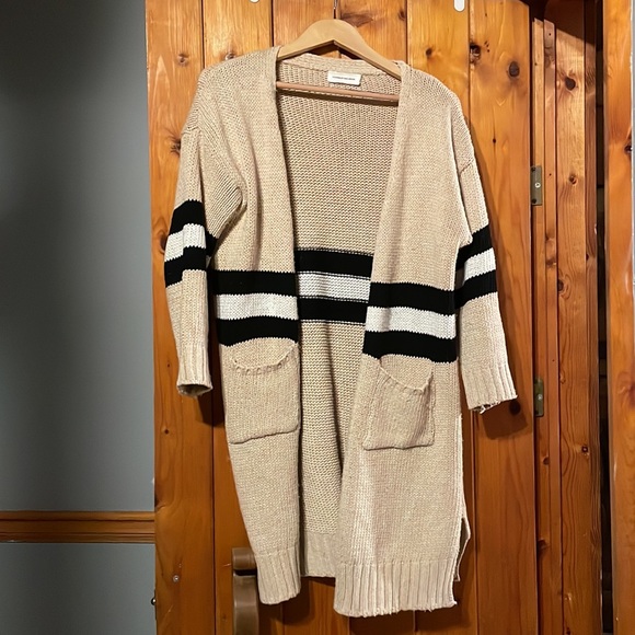 Colorblock Cardigan - Picture 2 of 11